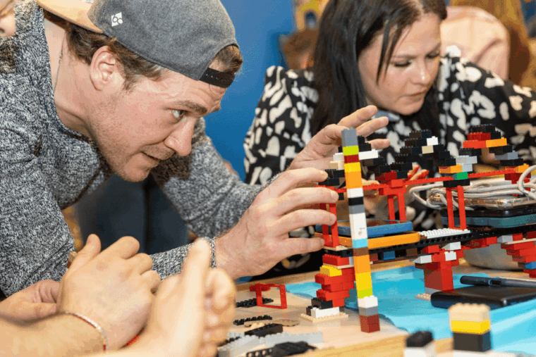 oberhausen-legoland-discovery-centre-adult-fan-night