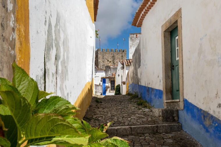 obidos-flexible-walking-tour-in-medieval-town