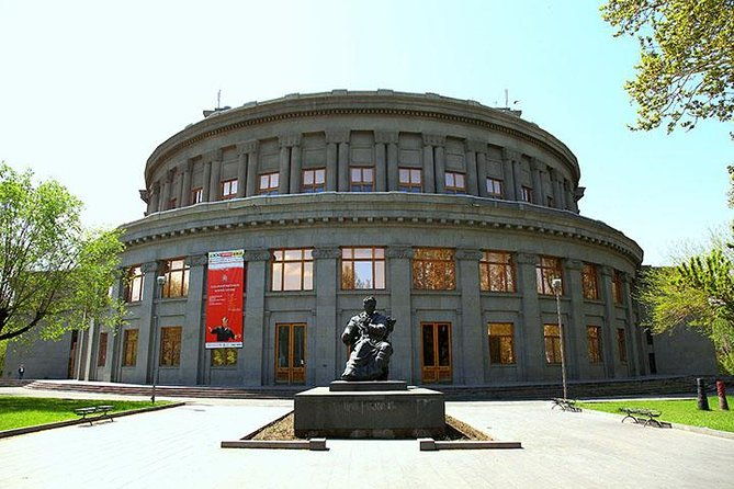 observing-city-tour-in-yerevan