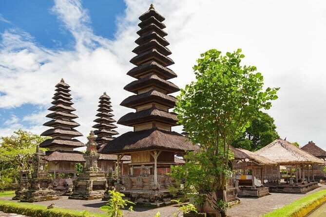 Ocean Walker with Tanah Lot Sea Temple Tour - Logistics, Comfort, and Practicalities