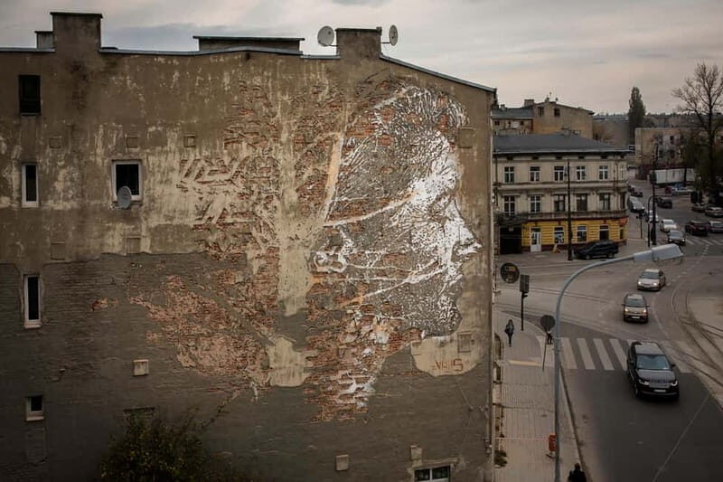 ód Street Art Tour: Discover the City of Murals - Key Points