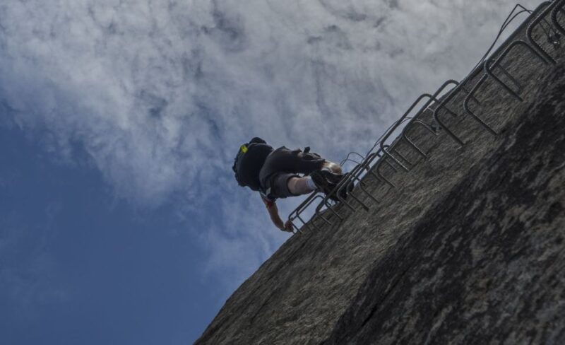 odda-full-day-trolltunga-hiking-and-climbing-tour
