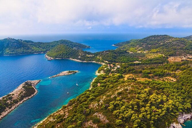 odysseus-cave-yacht-excursion-from-korcula