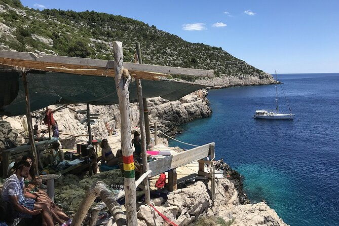 odysseus-cave-yacht-excursion-from-korcula