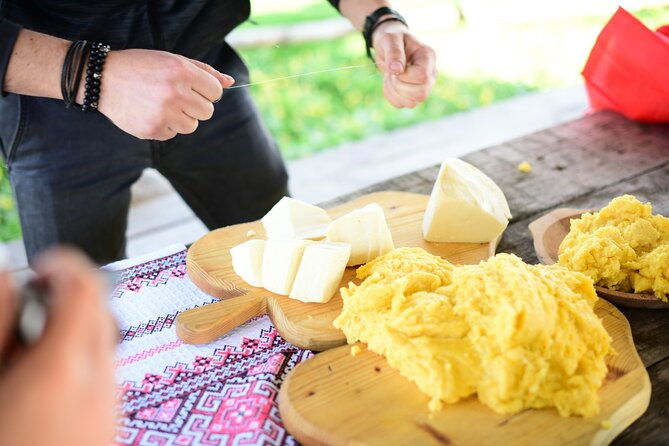 off-road-adventure-and-traditional-lunch-at-the-sheepfold