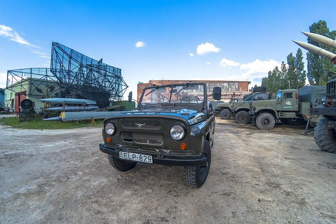 off-road-driving-cold-war-style-in-budapest