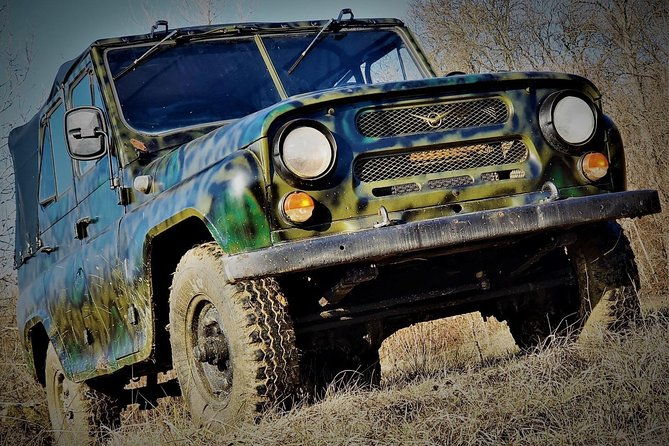 off-road-driving-cold-war-style-in-budapest