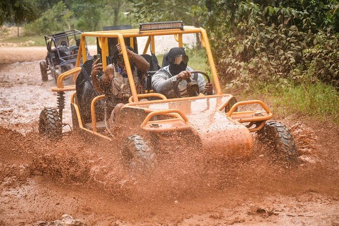 off-road-excitement-buggy-tour-to-the-cave-and-beach-of-macao
