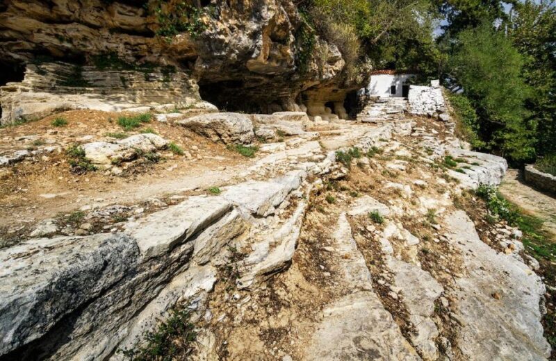 Off-Road: Natural Lake, Mountain Gorges, Palm Forest & Beach - FAQs