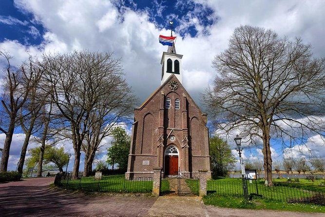 off-the-beaten-paths-dutch-landscape-private-tour-1-2-day-jaguar-2