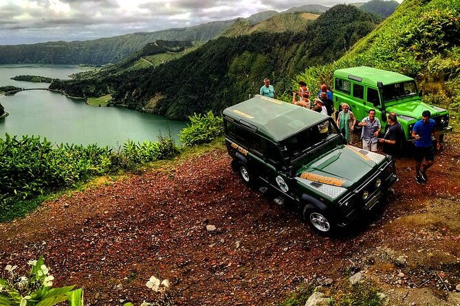 off-the-beaten-track-half-day-sete-cidades-jeep-tour
