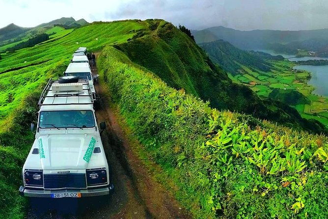 off-the-beaten-track-half-day-sete-cidades-jeep-tour