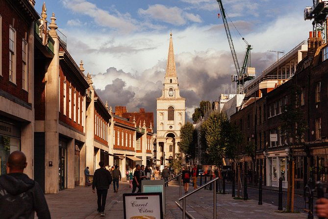 off-the-beaten-track-in-london-private-shoreditch-tour