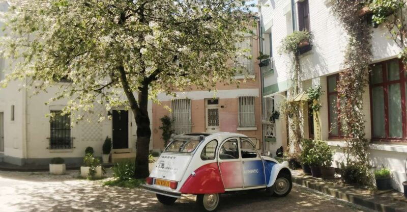 off-the-beaten-track-in-paris-2-hour-vintage-2cv-tour