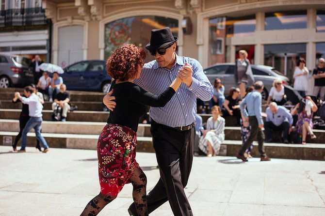 off-the-beaten-track-in-porto-private-city-tour