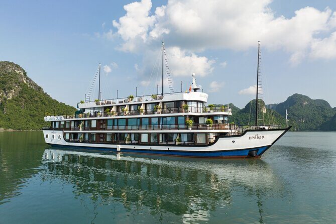 Off The Beaten Track to Halong Bay & Lan Ha Bay on 5 Star Cruise - Exploring the Off-The-Beaten-Path: Halong Bay & Lan Ha Bay on a 5-Star Cruise