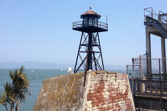 official-alcatraz-tour-with-golden-gate-bridge-bay-cruise