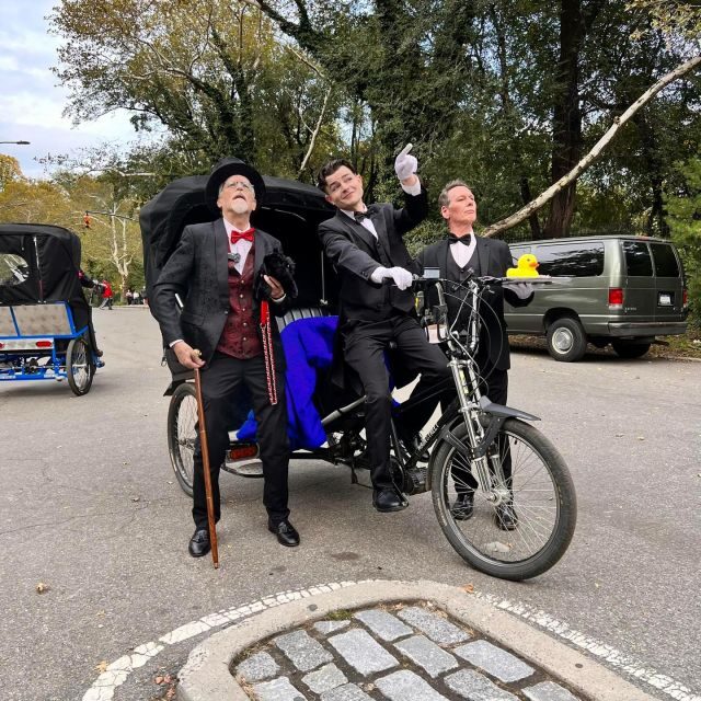 Official Pedicab Tours - The Guides: Knowledge and Friendliness Matter