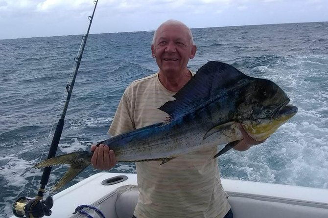 offshore-fishing-half-day-trolling