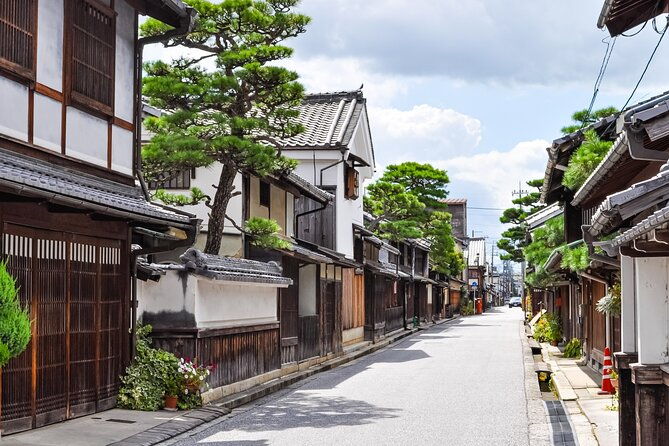ohmi-hachiman-private-day-trip-from-osaka