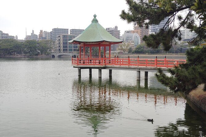 Ohori Park Walking Tour with Guide from Fukuoka - Key Points