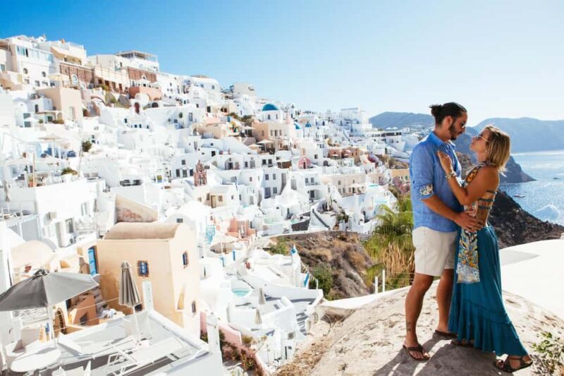 Oia: Professional Photoshoot with a Local Photographer - An in-depth look at the Oia Photoshoot Experience