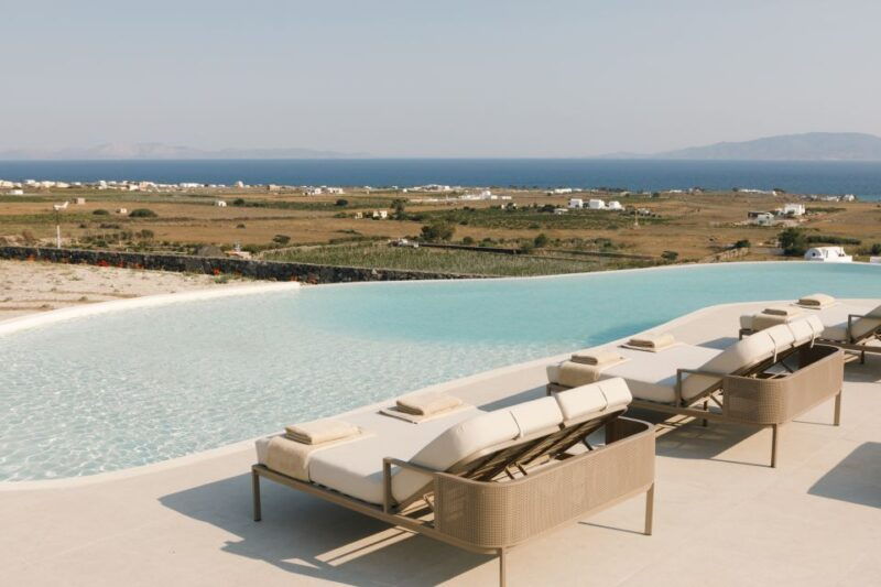 oia-retreat-infinity-pool-ticket-with-sea-and-sunset-views