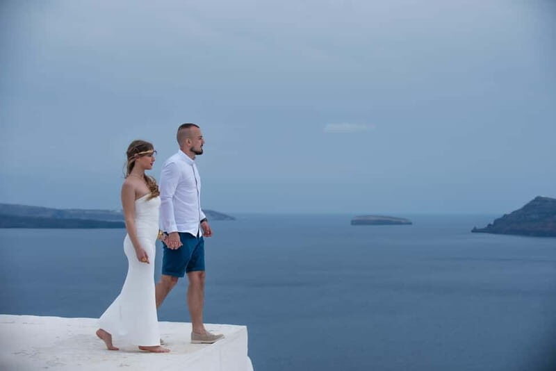 Oía: Santorini Professional Photoshoot with Edited Photos - Real Experiences from Reviewers