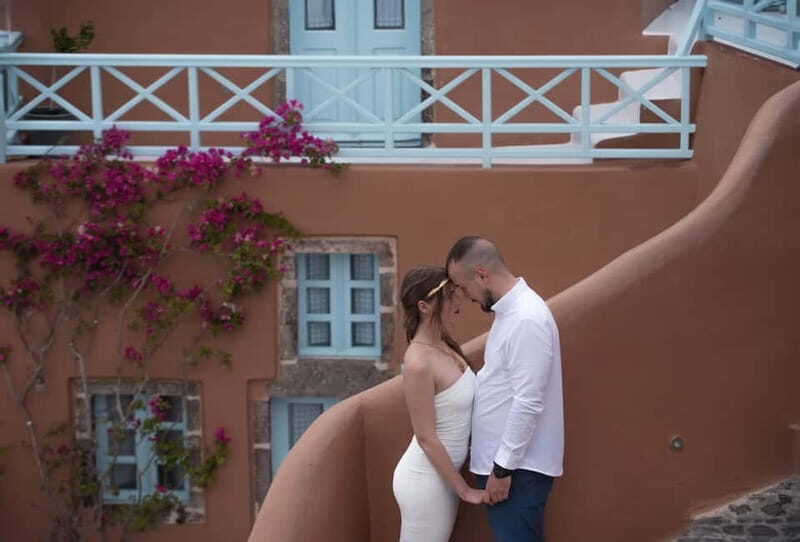 Oía: Santorini Professional Photoshoot with Edited Photos - Frequently Asked Questions