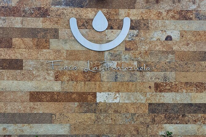 oil-tourism-at-finca-la-pontezuela