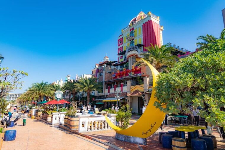 okinawa-aquarium-kouri-island-american-village-bus-tour