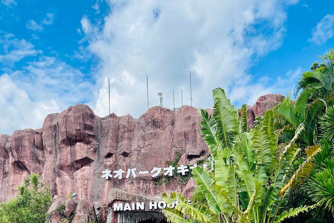 okinawa-hip-hop-bus-b-course-tour-okinawa-churaumi-aquarium