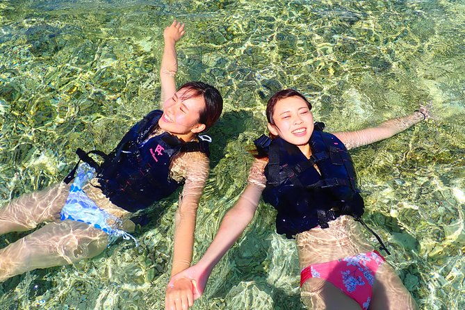 okinawa-iriomote-snorkeling-tour-at-coral-island