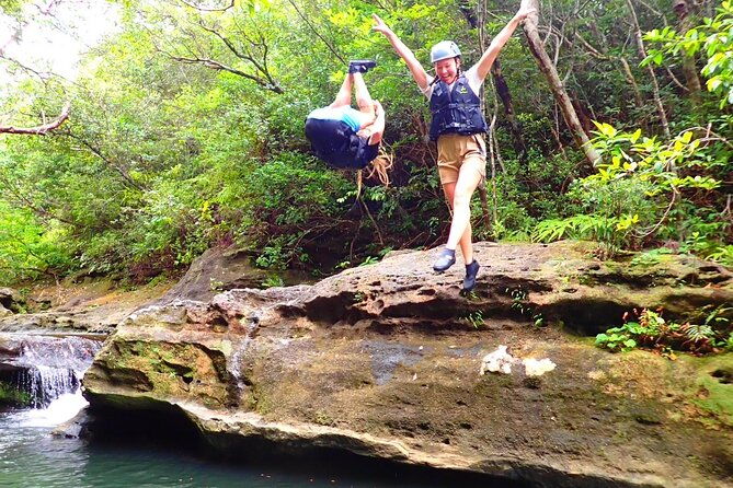 okinawa-iriomote-splash-canyoning-and-yubu-island-sightseeing