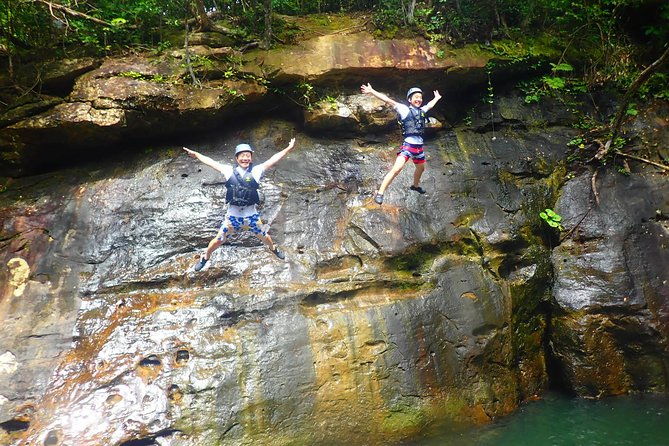 okinawa-iriomote-splash-canyoning-and-yubu-island-sightseeing