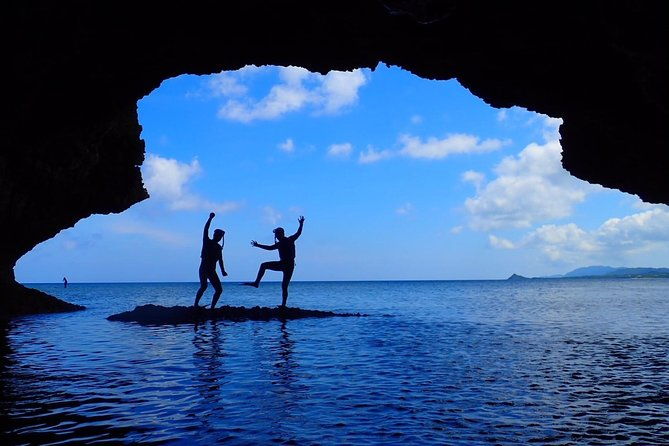okinawa-ishigaki-blue-cave-snorkeling-tour