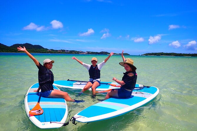 okinawa-ishigaki-kabira-bay-sup-or-canoe-tour