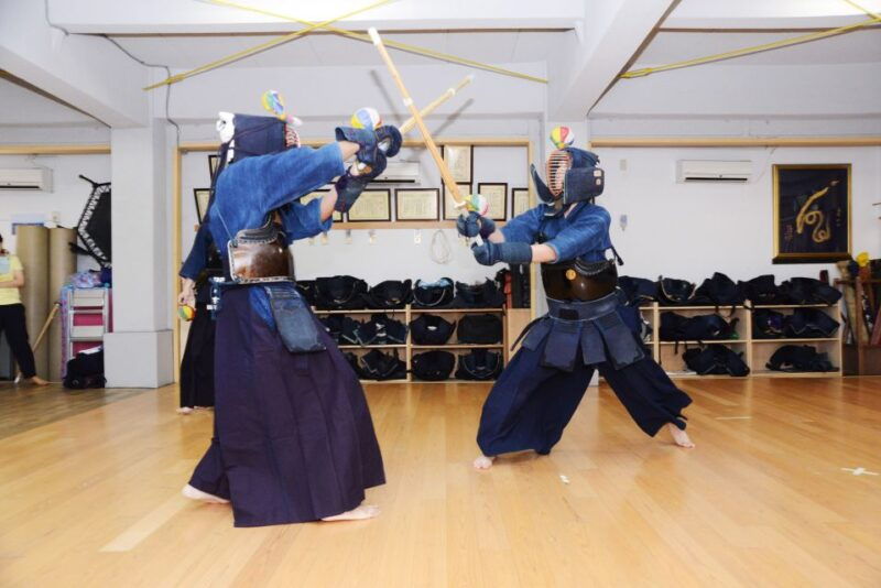okinawa-kendo-martial-arts-lesson