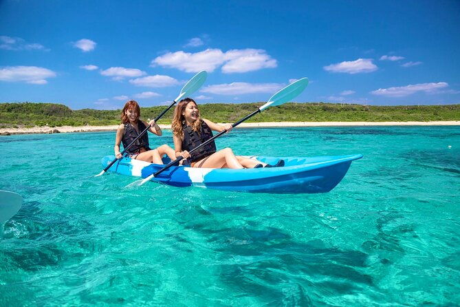 okinawa-miyako-beach-sup-or-canoe-and-sea-turtle-snorkeling