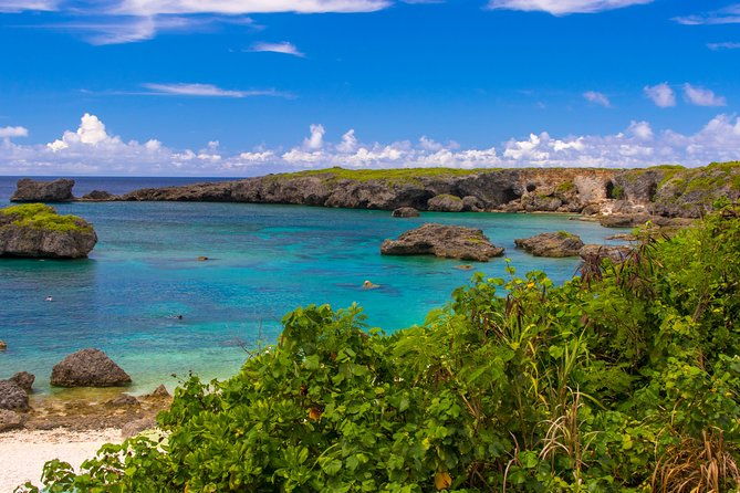 okinawa-miyako-natural-aquarium-tropical-snorkeling-with-colorful-fish