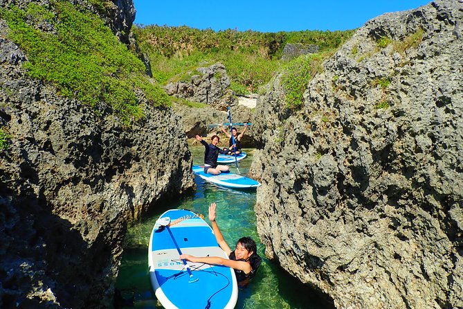 okinawa-miyako-sup-canoe-tour-with-a-spectacular-beach