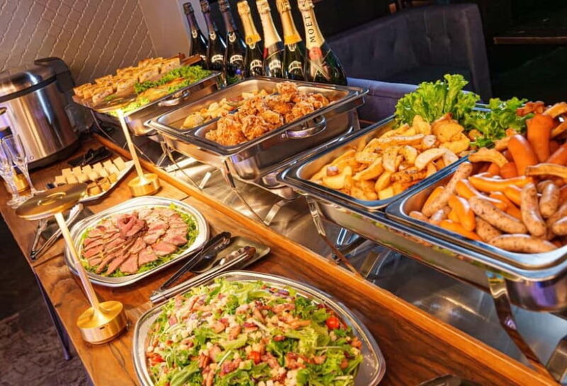 Okinawa:Sky BAR TOPTREE Nightclub Entry Ticket (For Foreign) - What’s the Deal with Sky BAR TOPTREE?