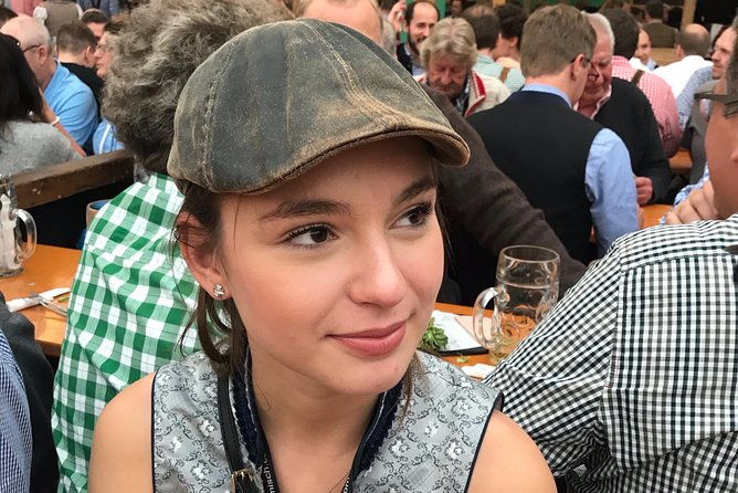 oktoberfest-tour-with-table-reservation-and-unlimited-beer