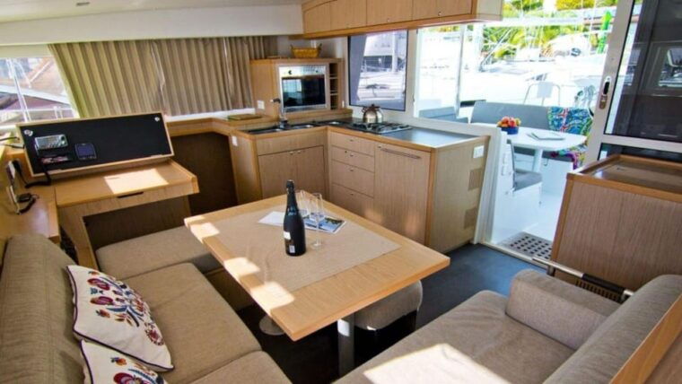 olbia-catamaran-tour-in-the-tavolara-marine-protected-area