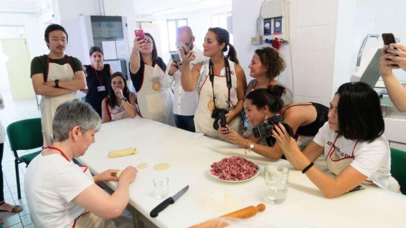 Olbia: jam tasting in Tula - What Makes This Experience Special?