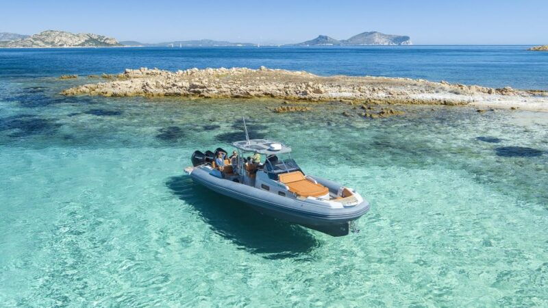 olbiaboat-tour-to-tavolara-park-with-aperitif-drinks