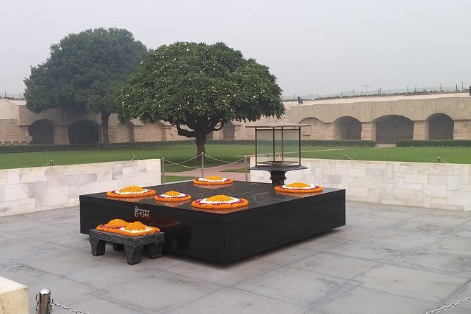 Old Delhi and New Delhi Two days Guided Tour - Exploring the First Day: Old Delhi’s Heritage and Spiritual Gems