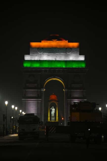 Old Delhi & New Delhi sight seeing By AC Luxury Bus - A Closer Look at the Experience