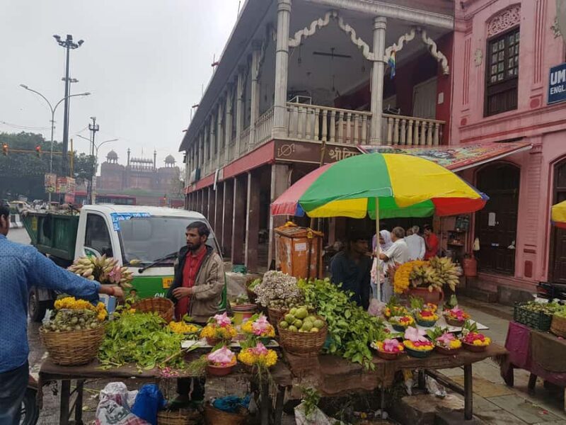 Old Delhi Tour on Luxurious Rickshaw with Wireless Headset - Itinerary: A Closer Look