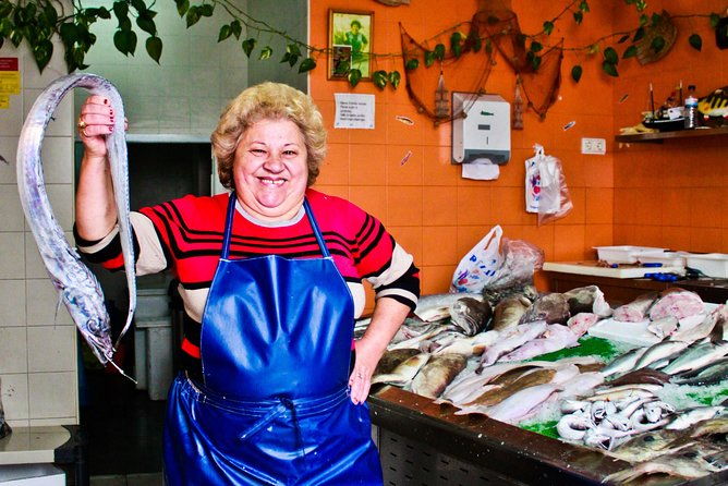 old-lisbon-alfama-and-sao-jorge-neighborhood-3-hour-walking-tour